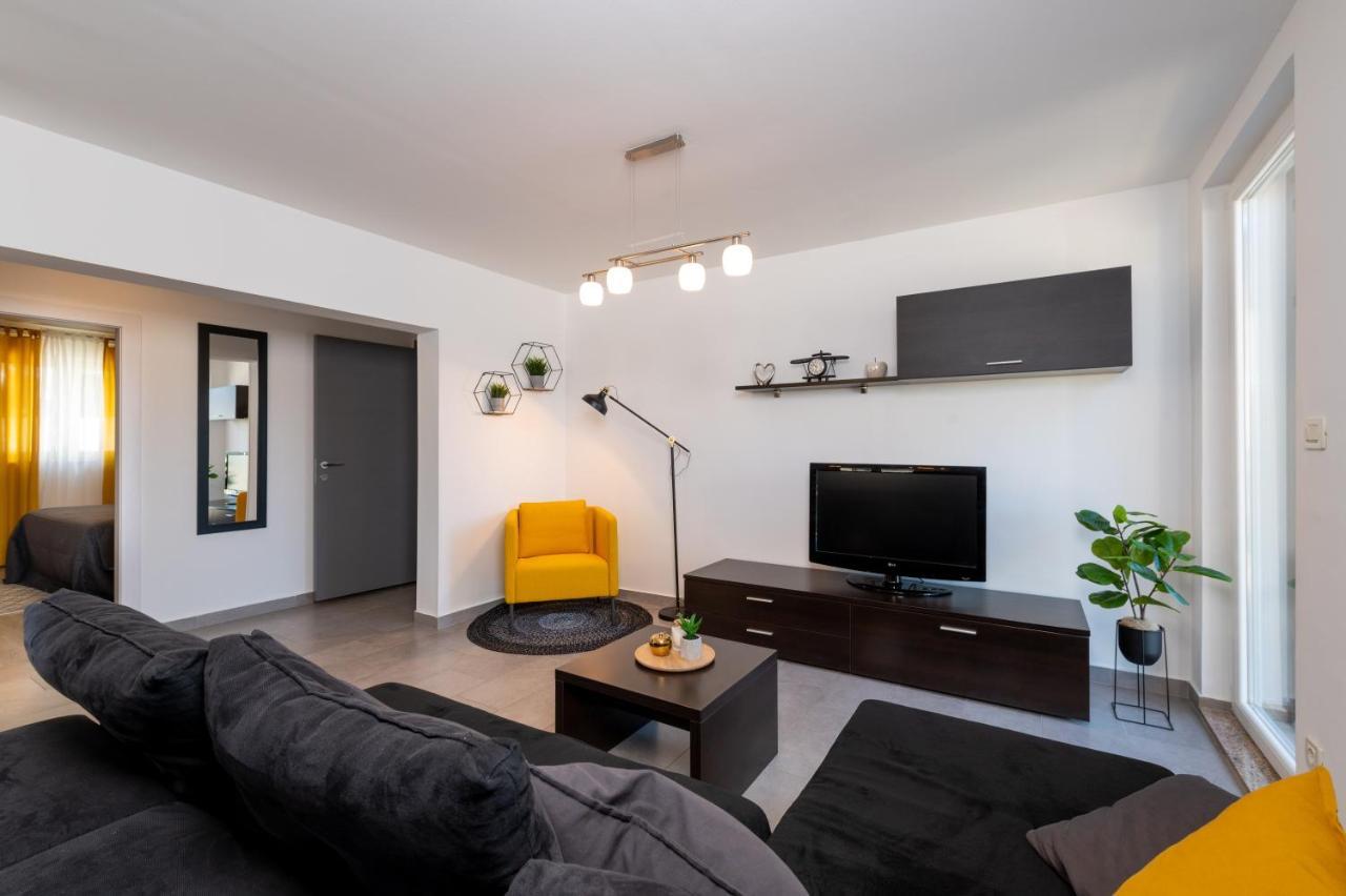 D&A Superior Apartman Rabac Bagian luar foto